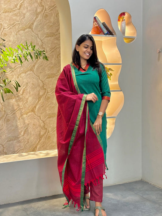 Mangalgiri Suit Set