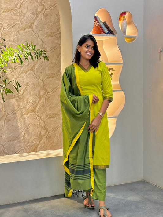 Mangalgiri Suit Set