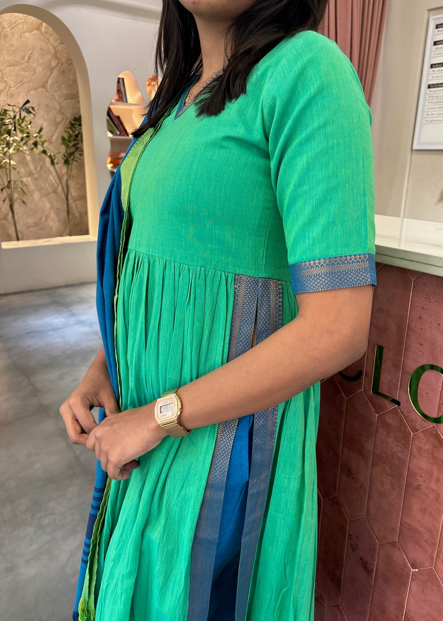 Nyra Cut Handloom Suit Set