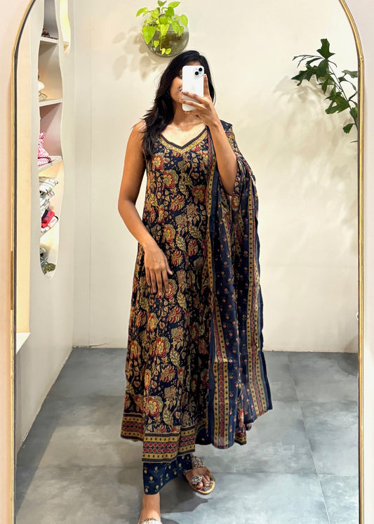 Sleeveless  Kali Suit Set