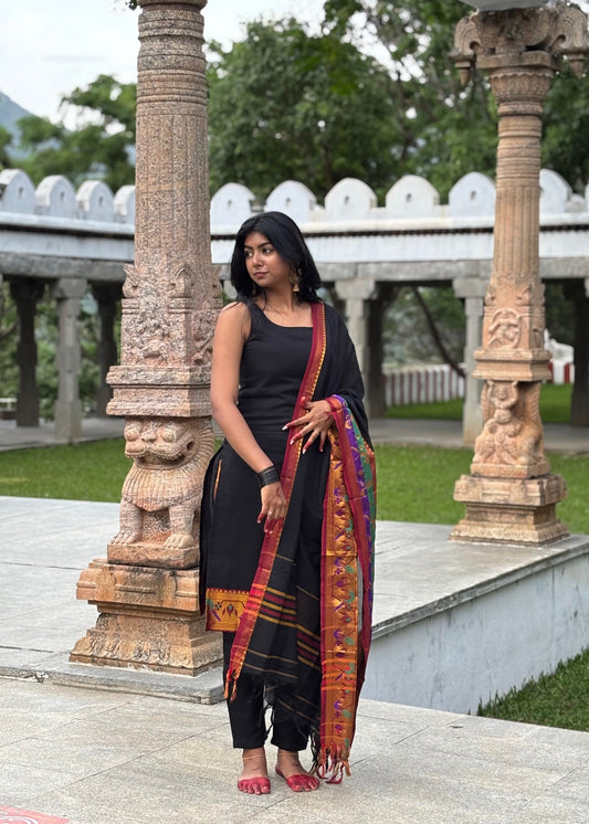 Handloom Suit Set