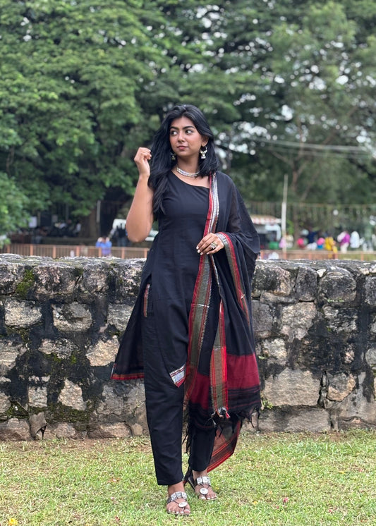 Handloom Suit Set